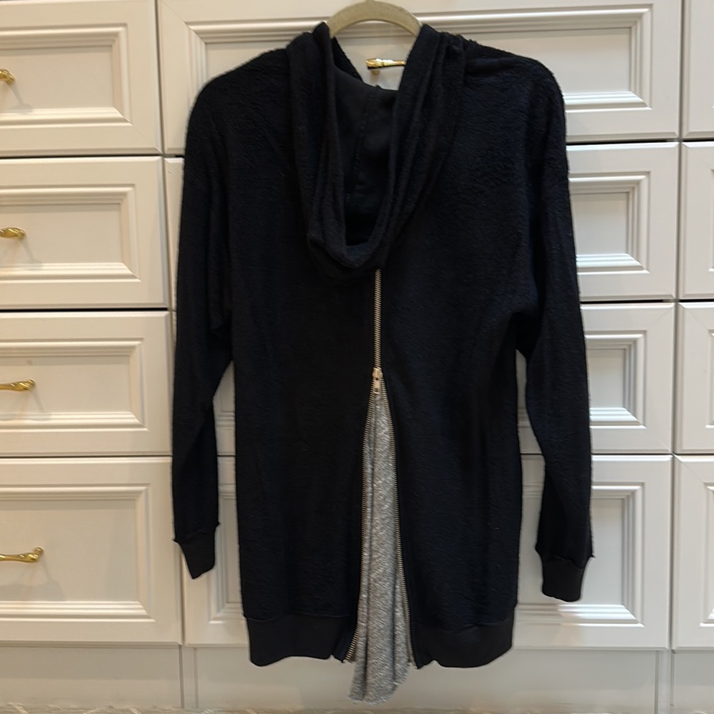 Sweater - Picture 2 of 5